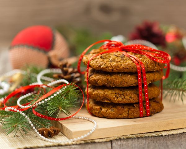Holiday Berry Oatmeal Cookies