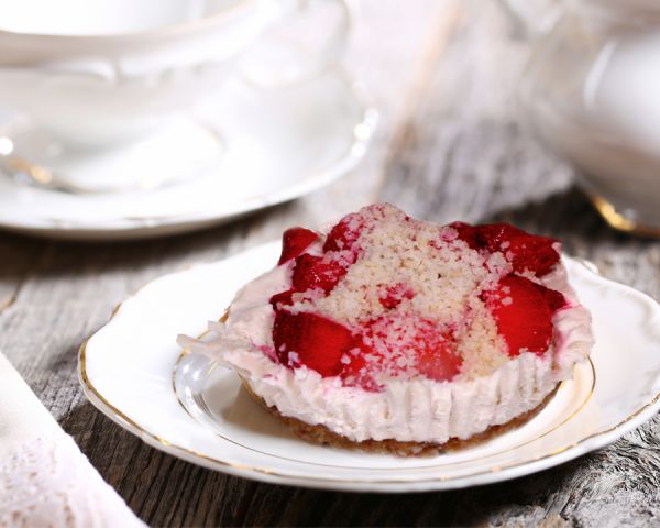 Raw Strawberry Cheesecake